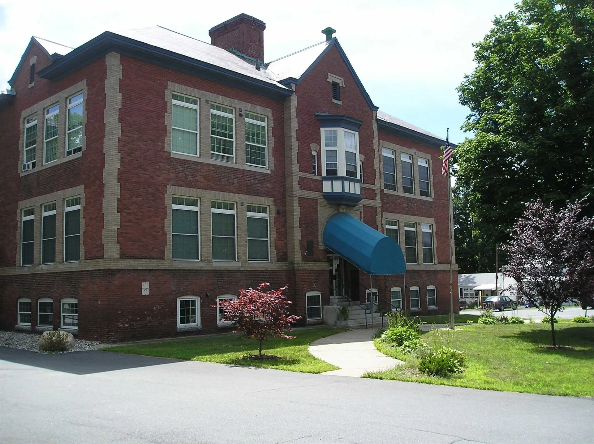 26 Myrtle Street Claremont NH 03743
