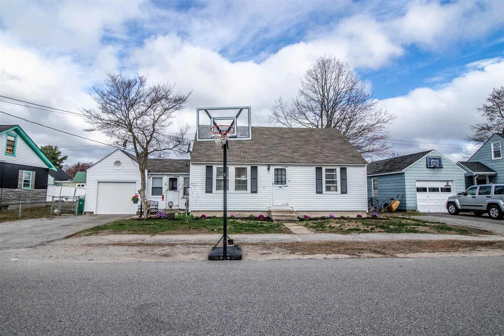 28 Olde Farm Lane Rochester NH 03867