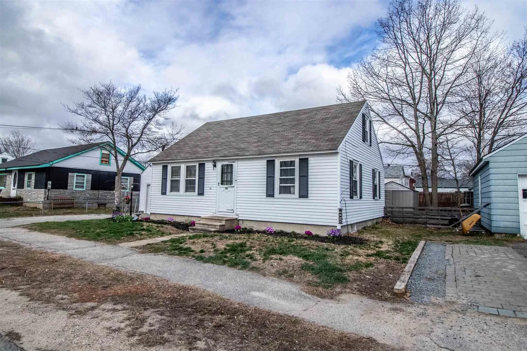 28 Olde Farm Lane Rochester NH 03867