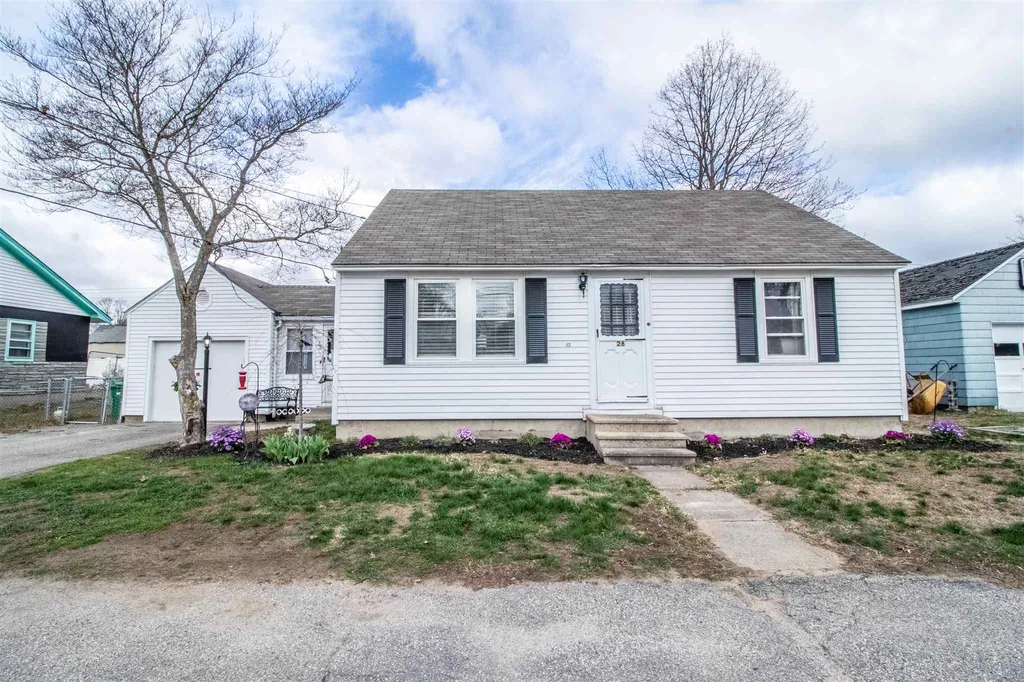 28 Olde Farm Lane Rochester NH 03867