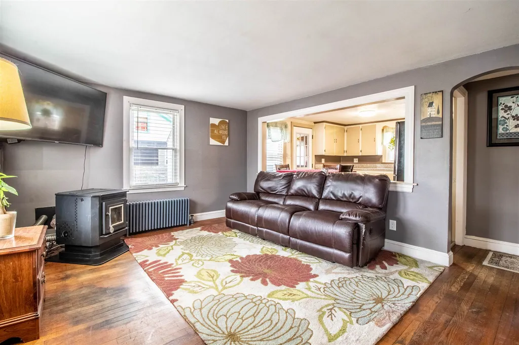 28 Olde Farm Lane Rochester NH 03867