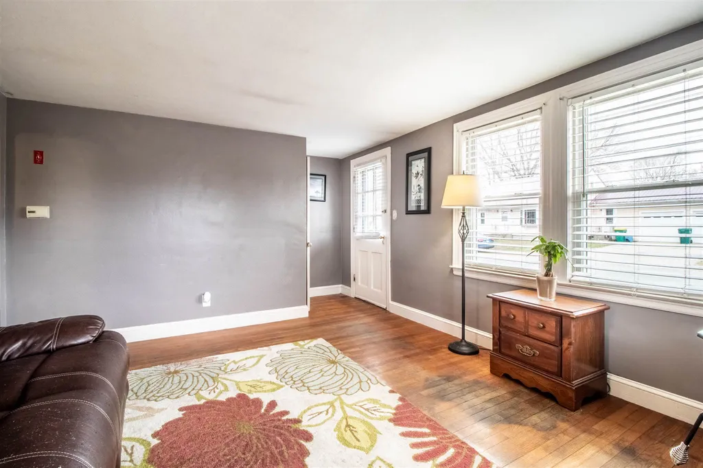 28 Olde Farm Lane Rochester NH 03867