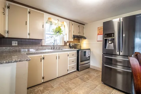 28 Olde Farm Lane Rochester NH 03867