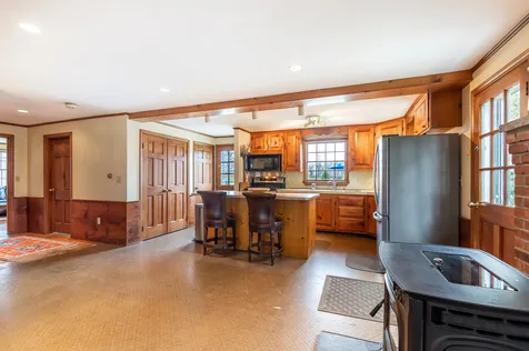 20 Thornell Road Newton NH 03858