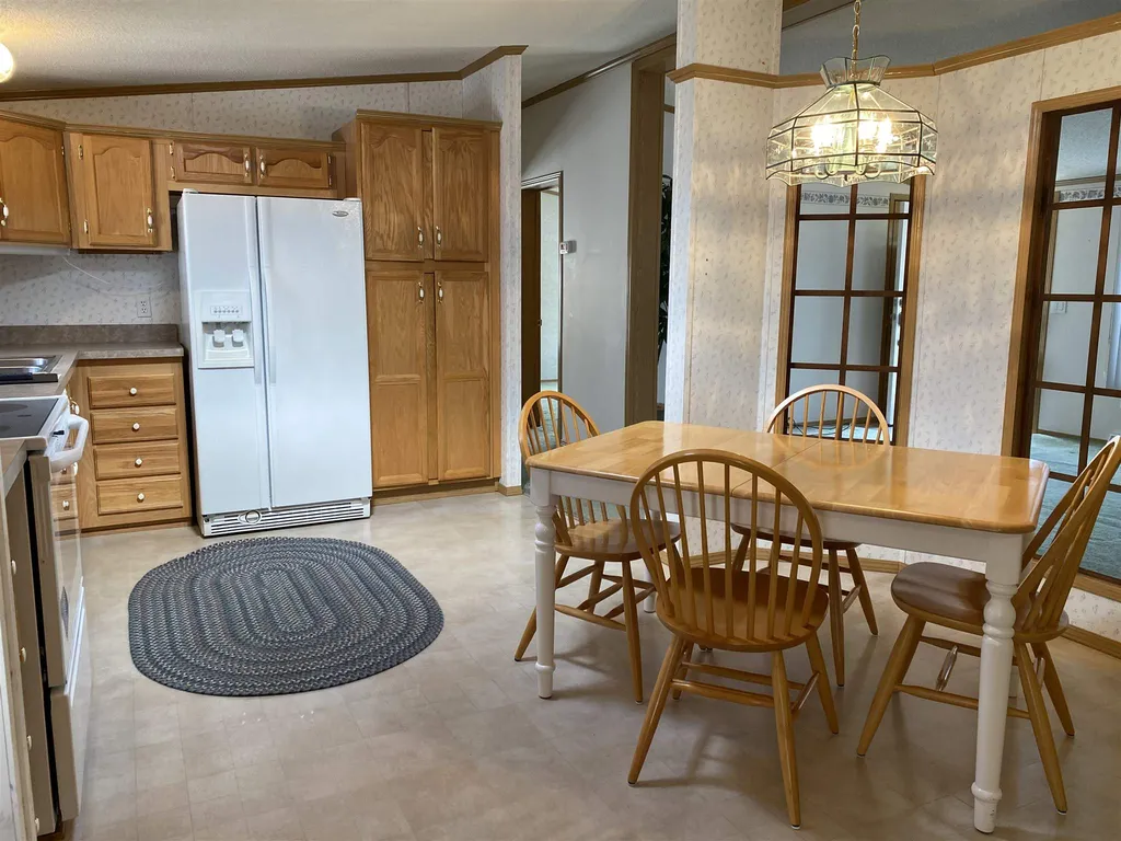 18 Seneca Street Rochester NH 03867