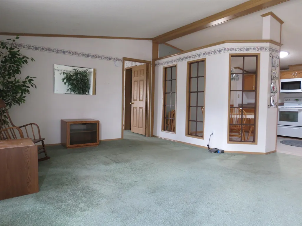 18 Seneca Street Rochester NH 03867