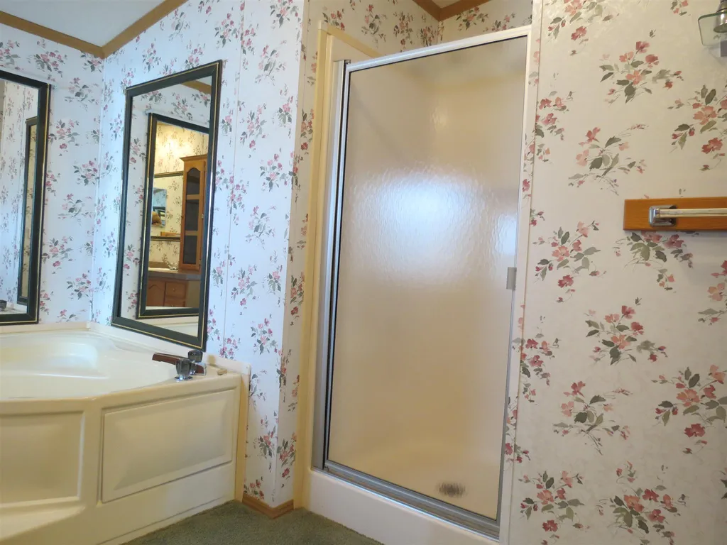 18 Seneca Street Rochester NH 03867
