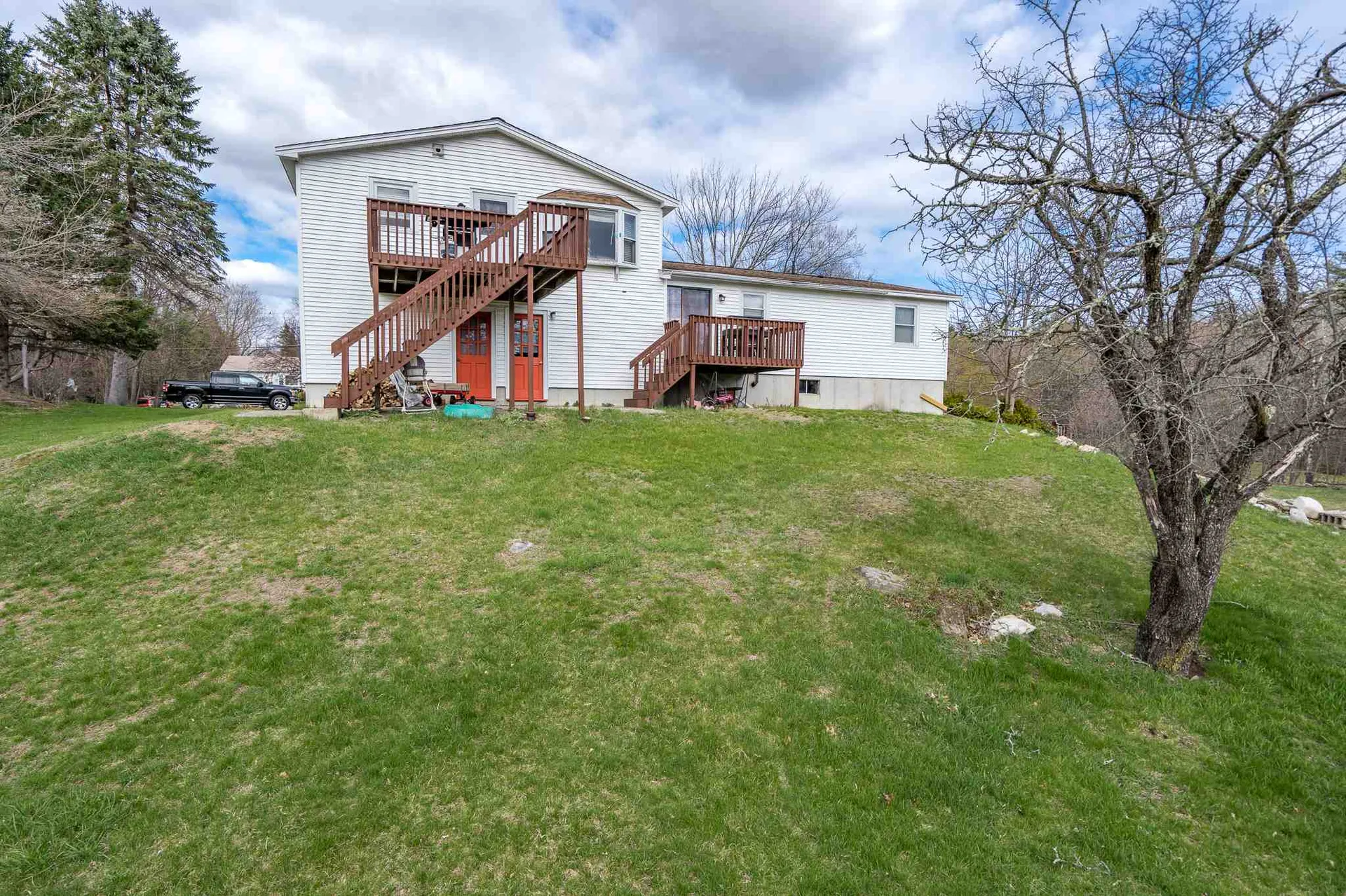 81 Lane Road Derry NH 03038