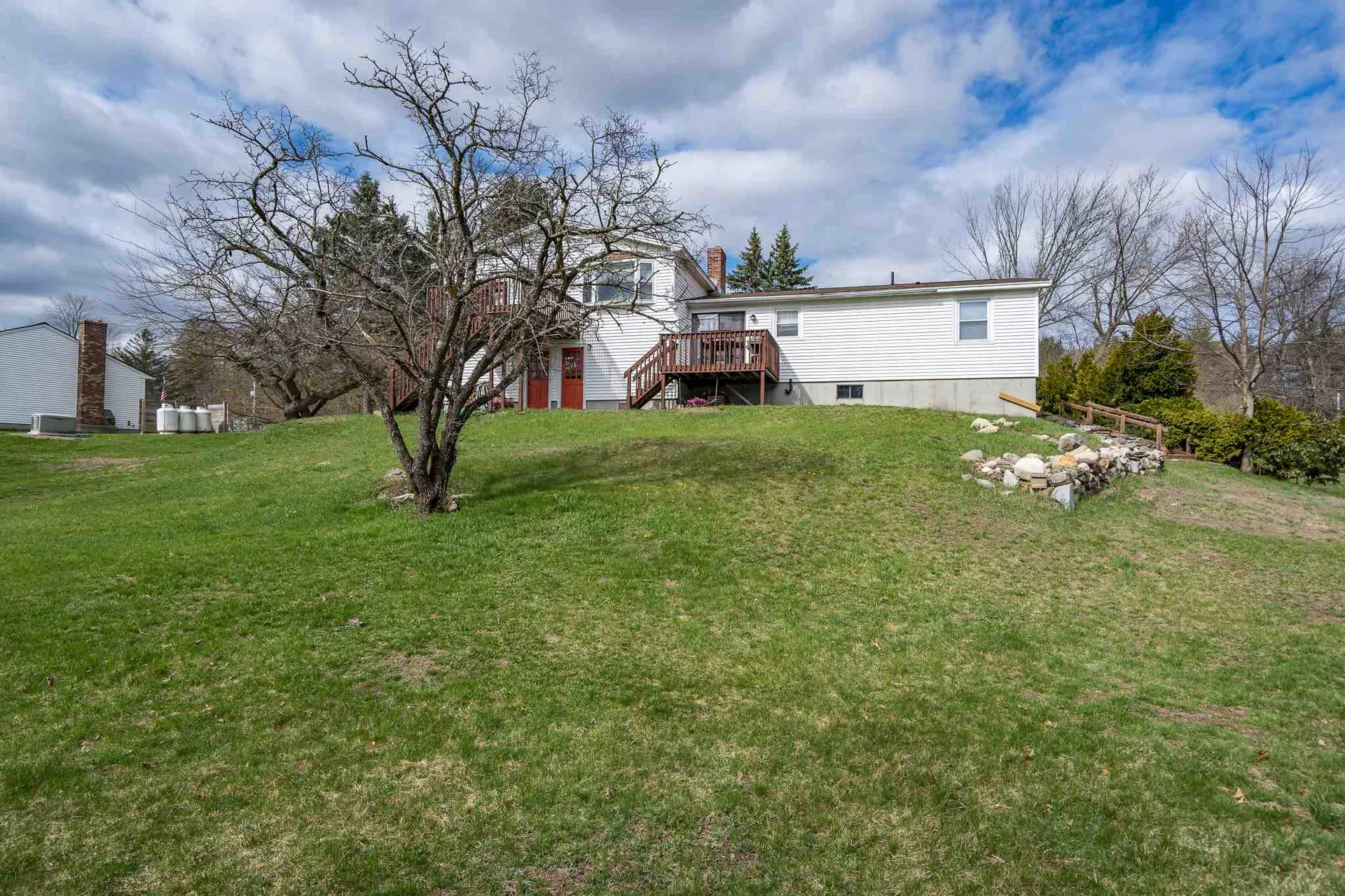 81 Lane Road Derry NH 03038