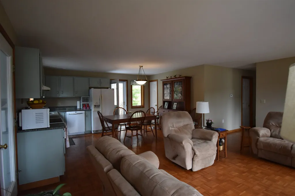 352 & 357 Shaker Boulevard Enfield NH 03748