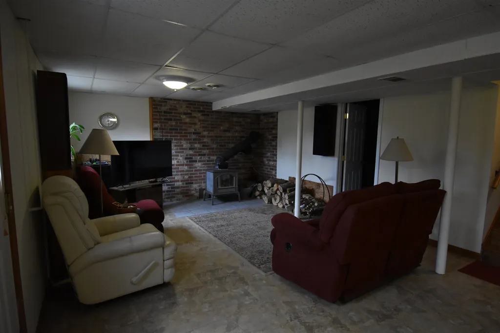 352 & 357 Shaker Boulevard Enfield NH 03748