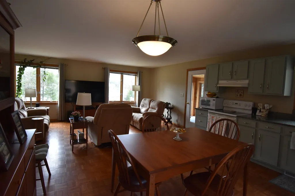 352 & 357 Shaker Boulevard Enfield NH 03748