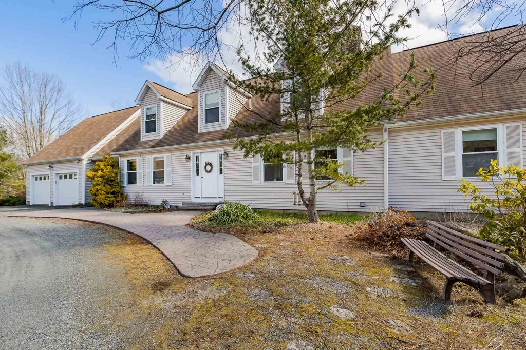 200 Estey Lane Windsor VT 05089