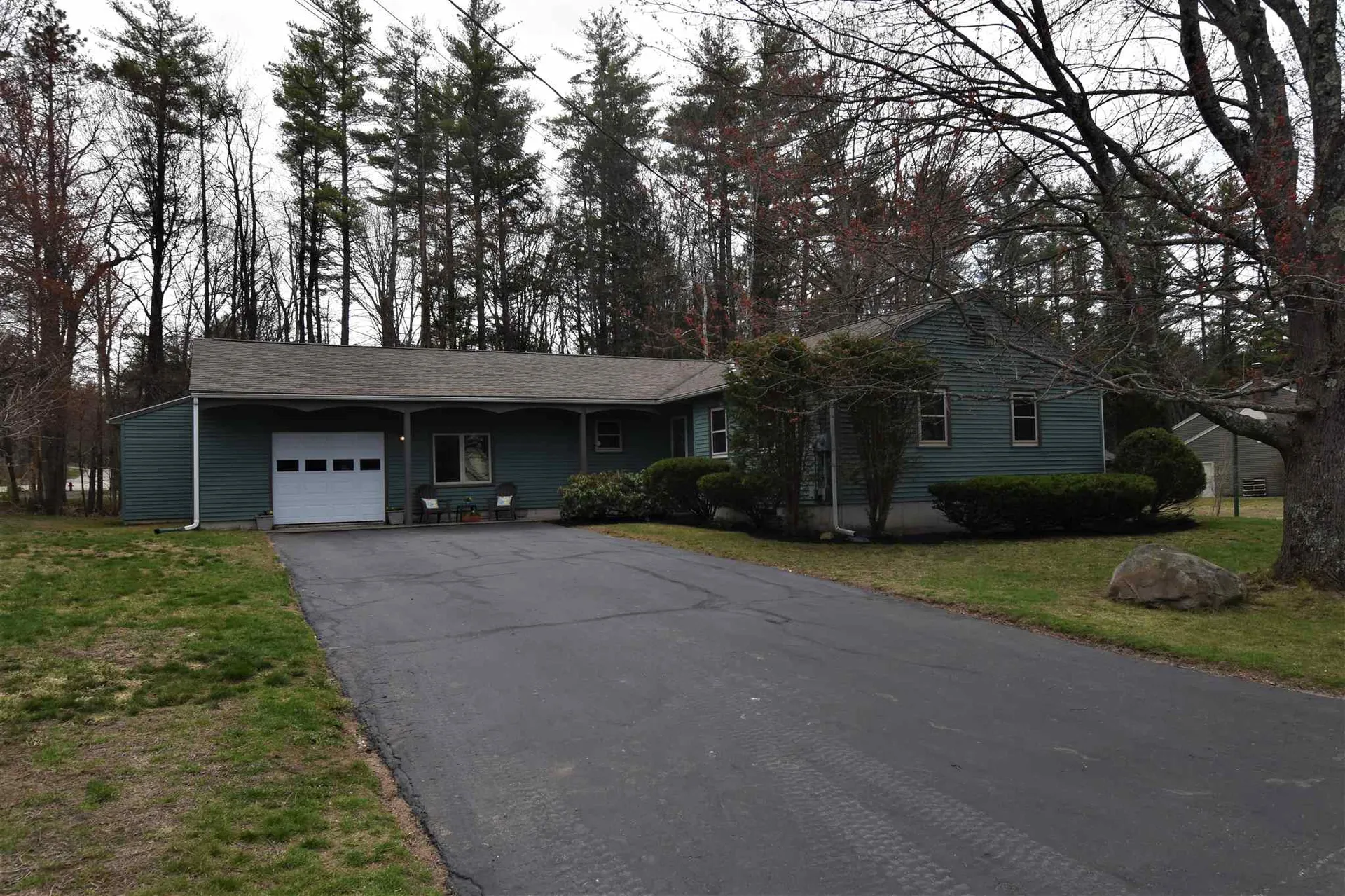 27 Tingley Street Rochester NH 03867-5012