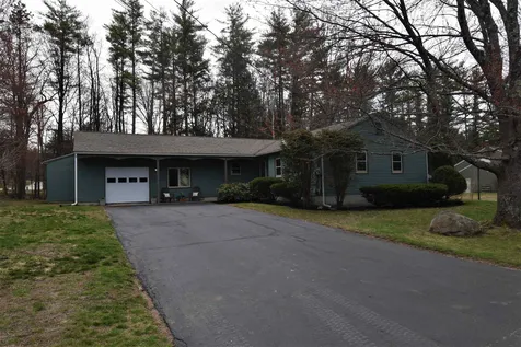 27 Tingley Street Rochester NH 03867-5012