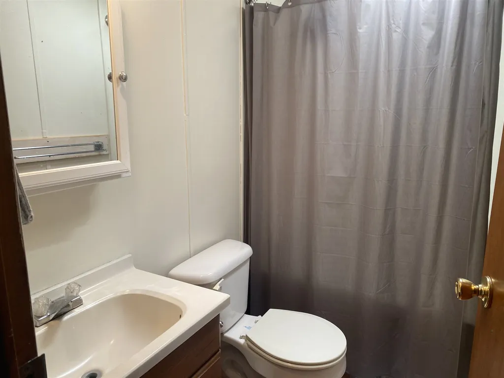 18 Middle Street Stewartstown NH 03597