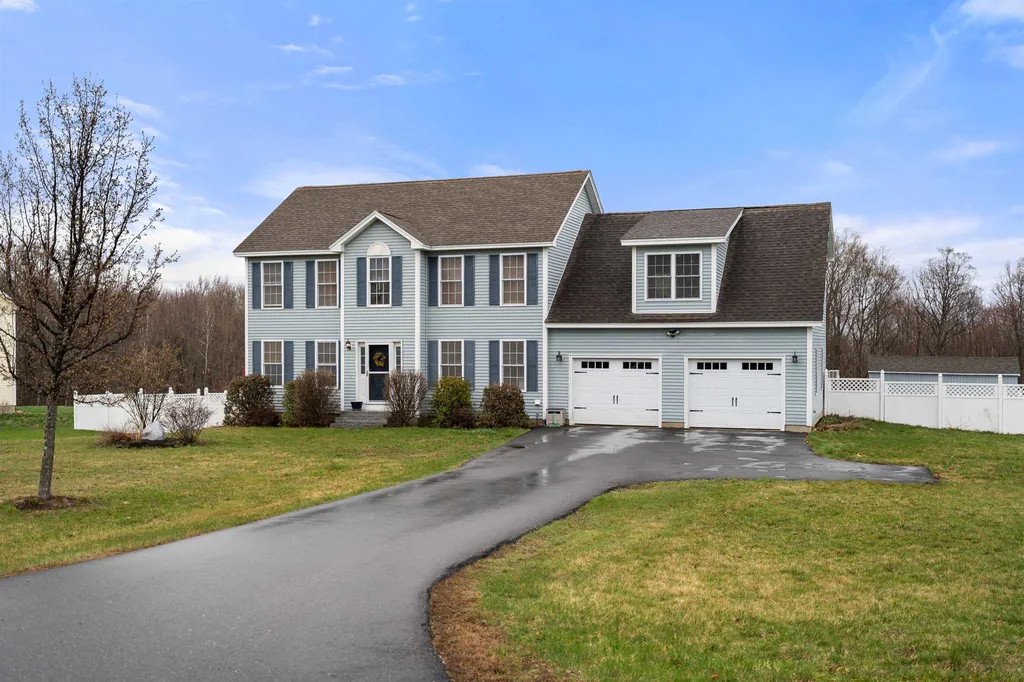 54 Holly Hill Farm Road Weare NH 03281