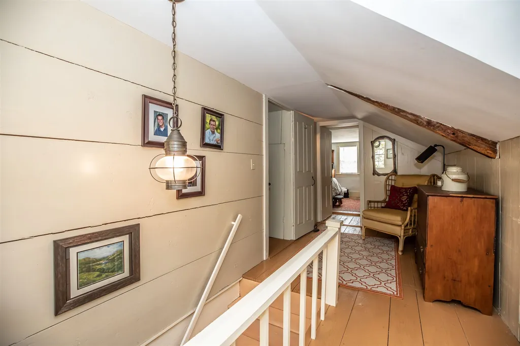752 Murray Hill Road Hill NH 03243