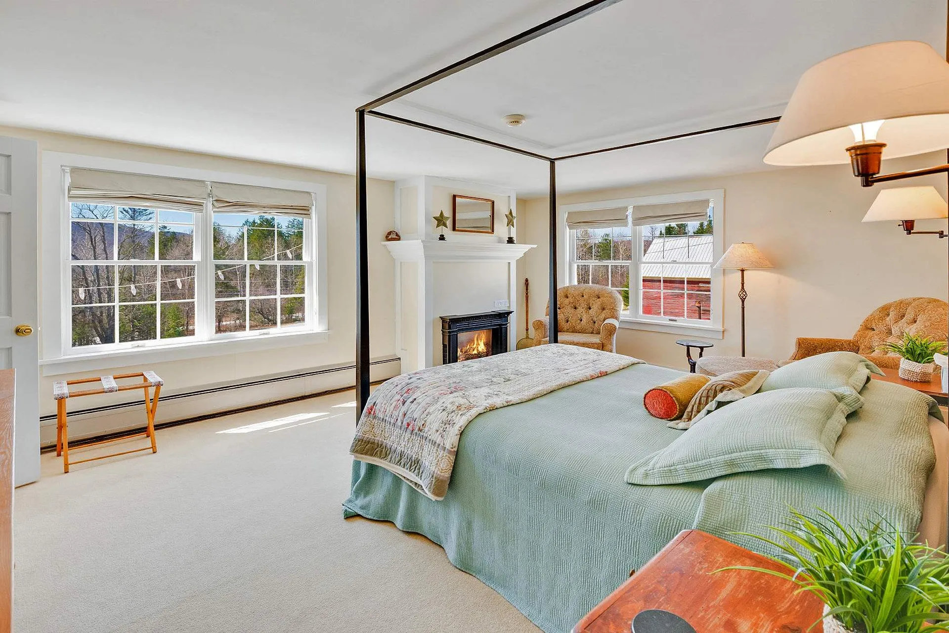 54 Red Clover Lane Mendon VT 05701