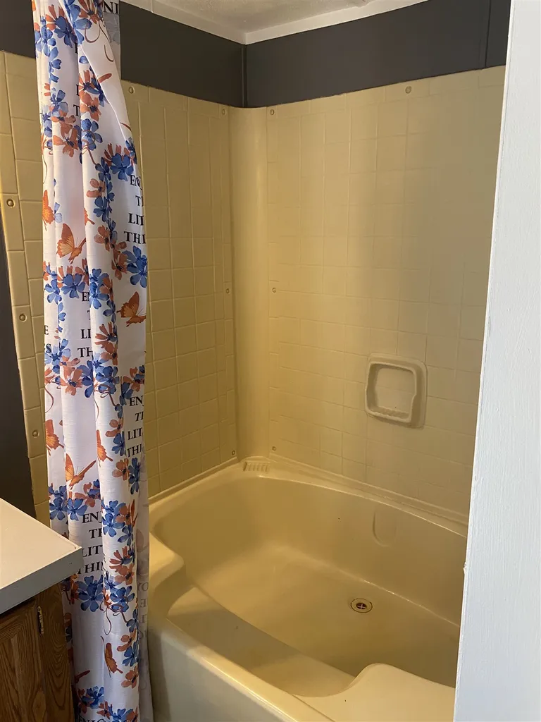 32 Jack Street Northwood NH 03261