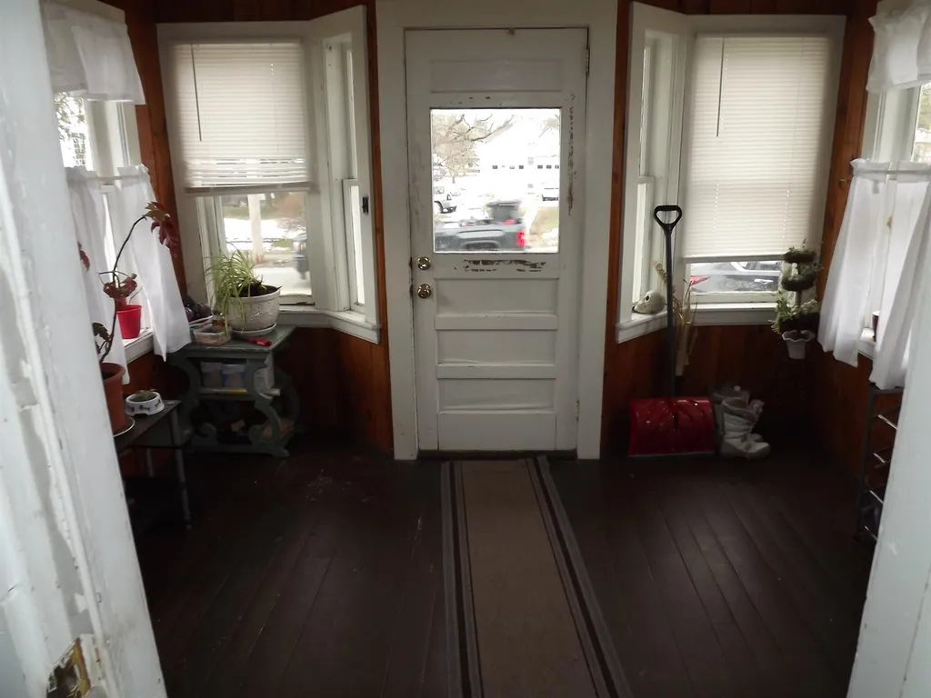 8 Canaan Street Canaan NH 03741