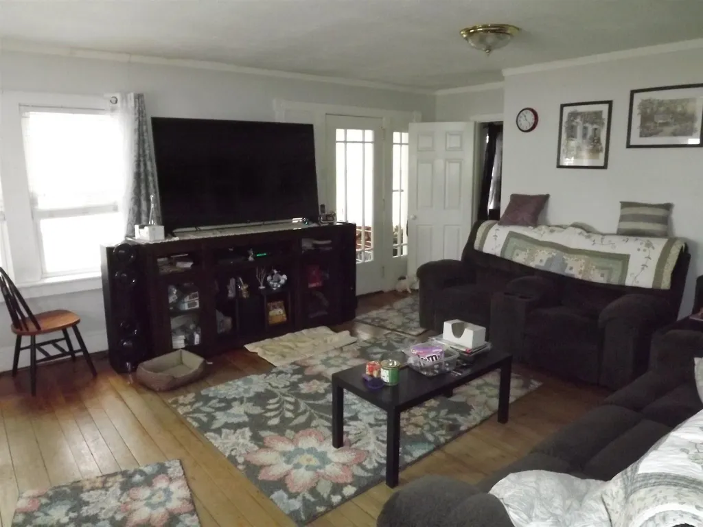 8 Canaan Street Canaan NH 03741