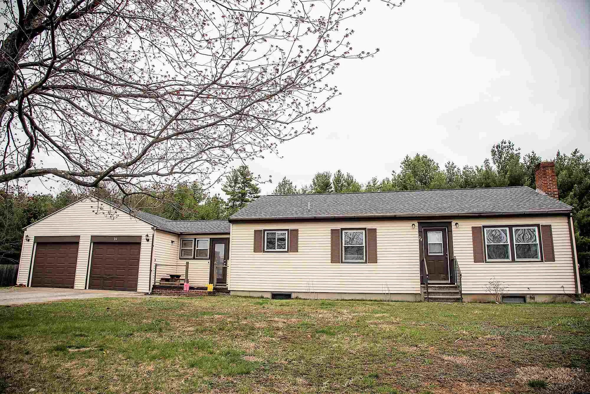 24 Danville Road Kingston NH 03848