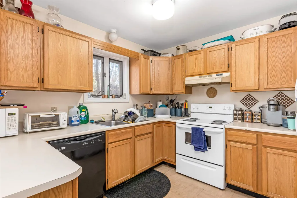 386-388 Marble Island Road Colchester VT 05446