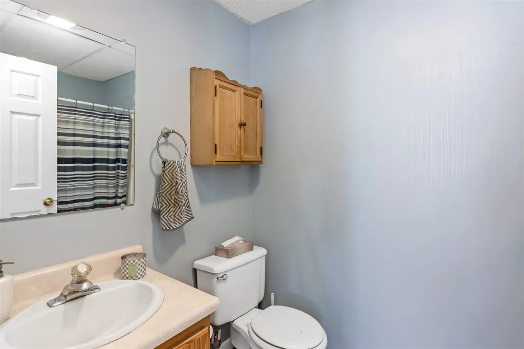 386-388 Marble Island Road Colchester VT 05446