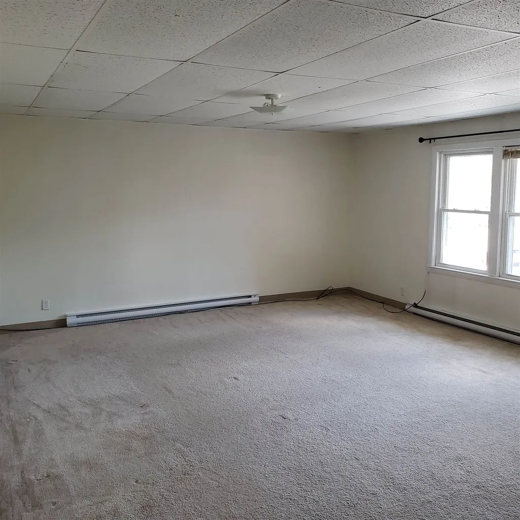 114 High Street Somersworth NH 03878