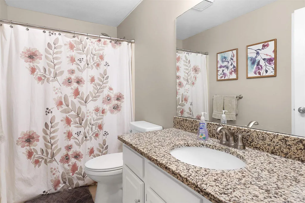 18a Apple Tree Drive Goffstown NH 03045