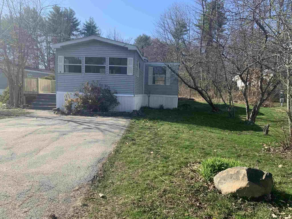 10 Heritage Drive Eliot ME 03903