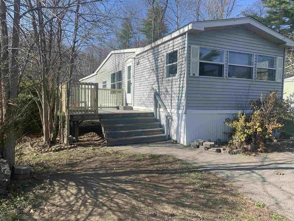 10 Heritage Drive Eliot ME 03903