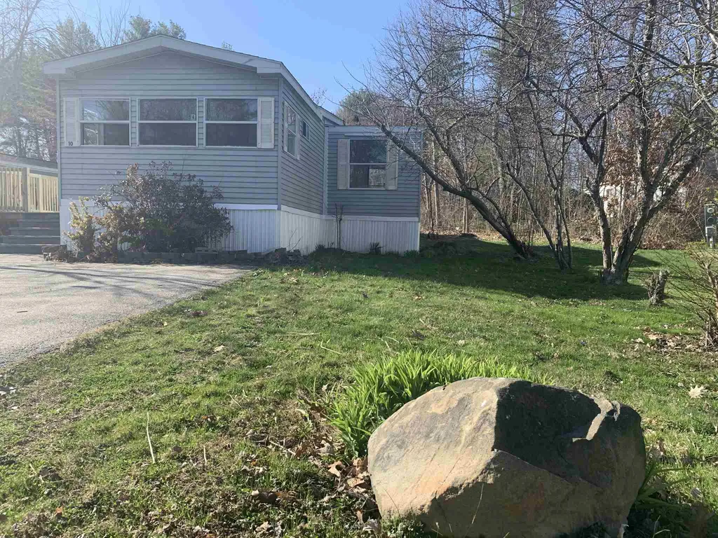 10 Heritage Drive Eliot ME 03903