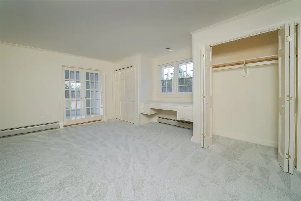 594 Hanover Center Road Hanover NH 03755