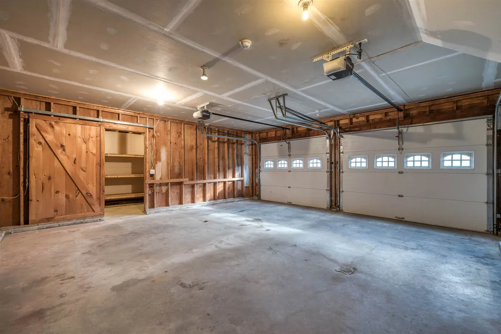 594 Hanover Center Road Hanover NH 03755