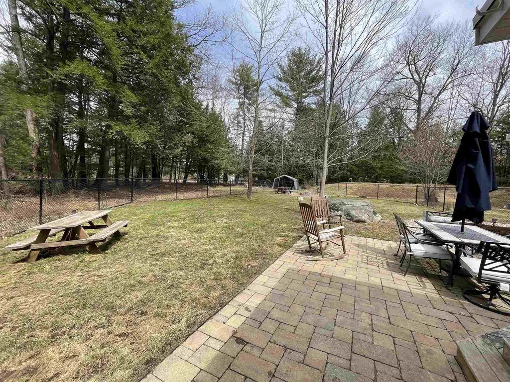 42 Baboosic Lake Road Amherst NH 03031
