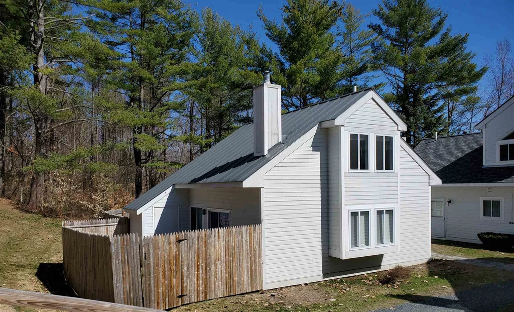 26 Marsten Lane Enfield NH 03748