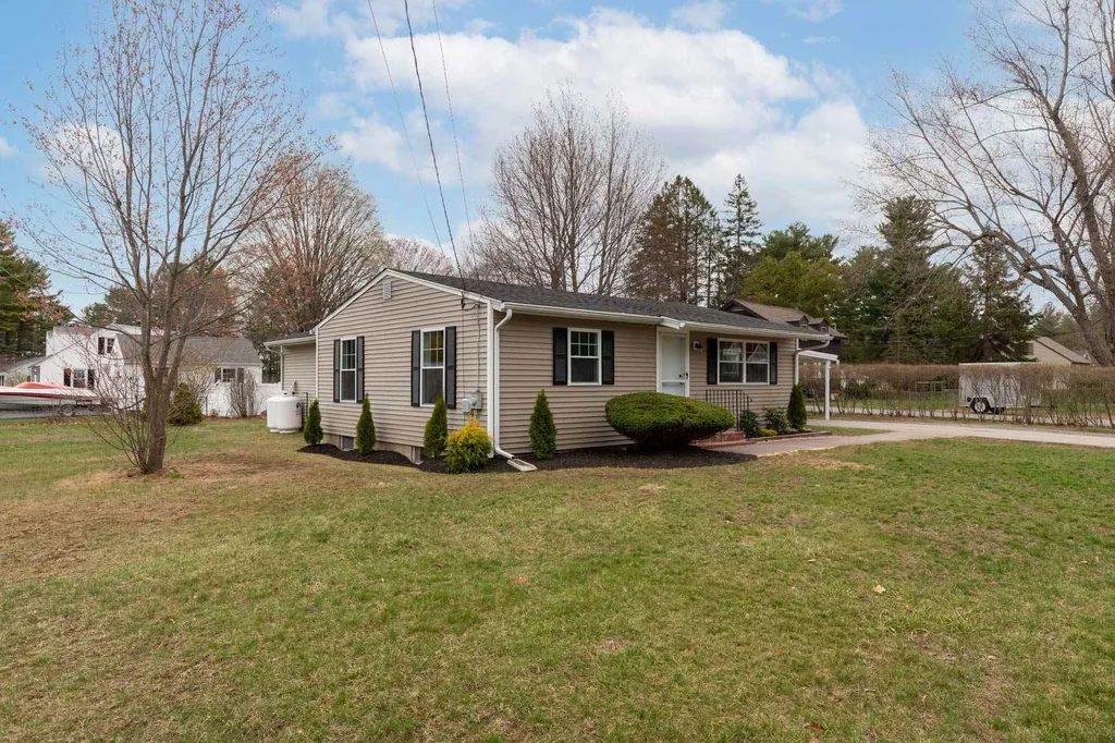 126 Back River Road Dover NH 03820