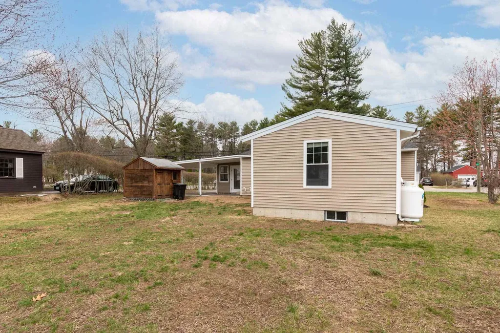 126 Back River Road Dover NH 03820