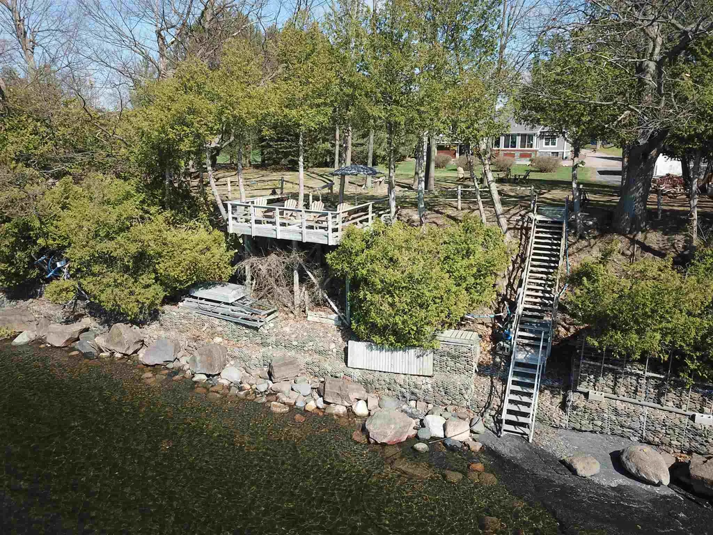20 Point Of Tongue Alburgh VT 05440