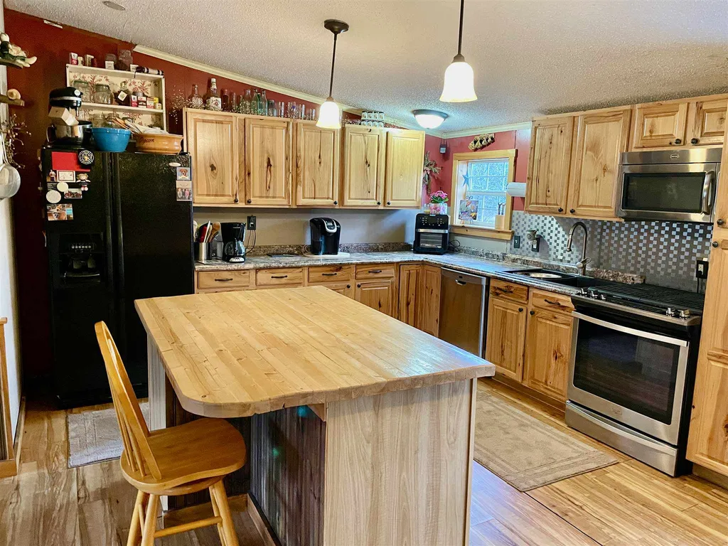 352 Hall Stream Road Canaan VT 05902