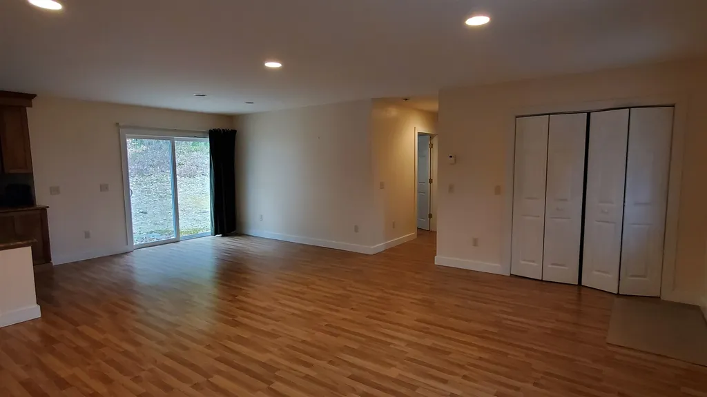 15 Adams Road Enfield NH 03748