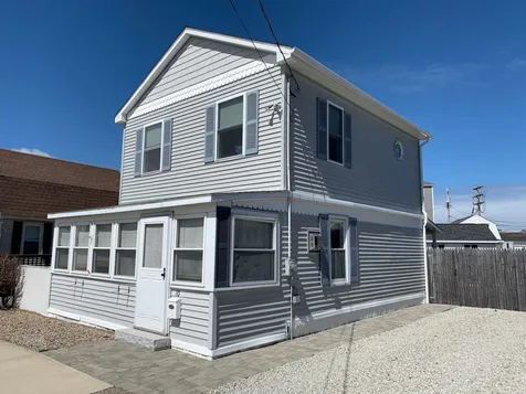 10 O Street Hampton NH 03842