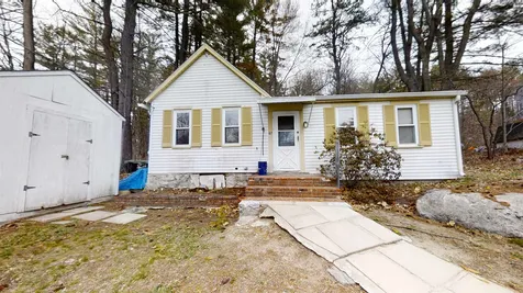 67 Elm Street Goffstown NH 03045
