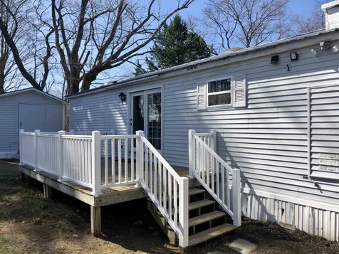 27 Country Meadows Drive Tilton NH 03276