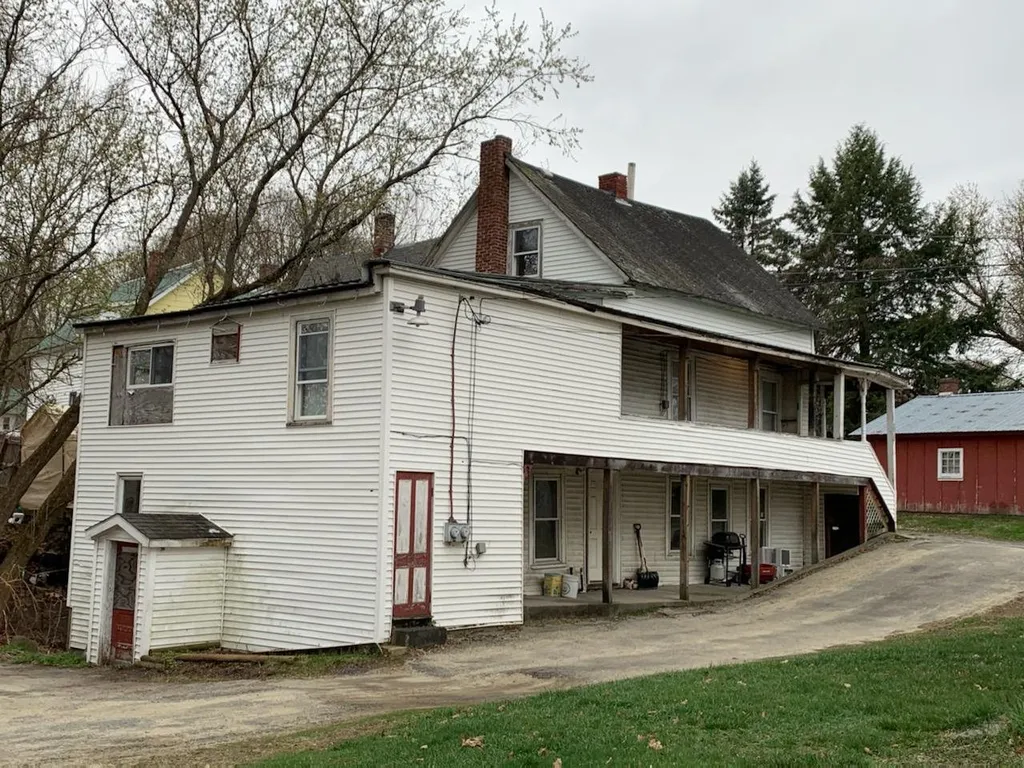 6-8 Spofford Street Claremont NH 03743