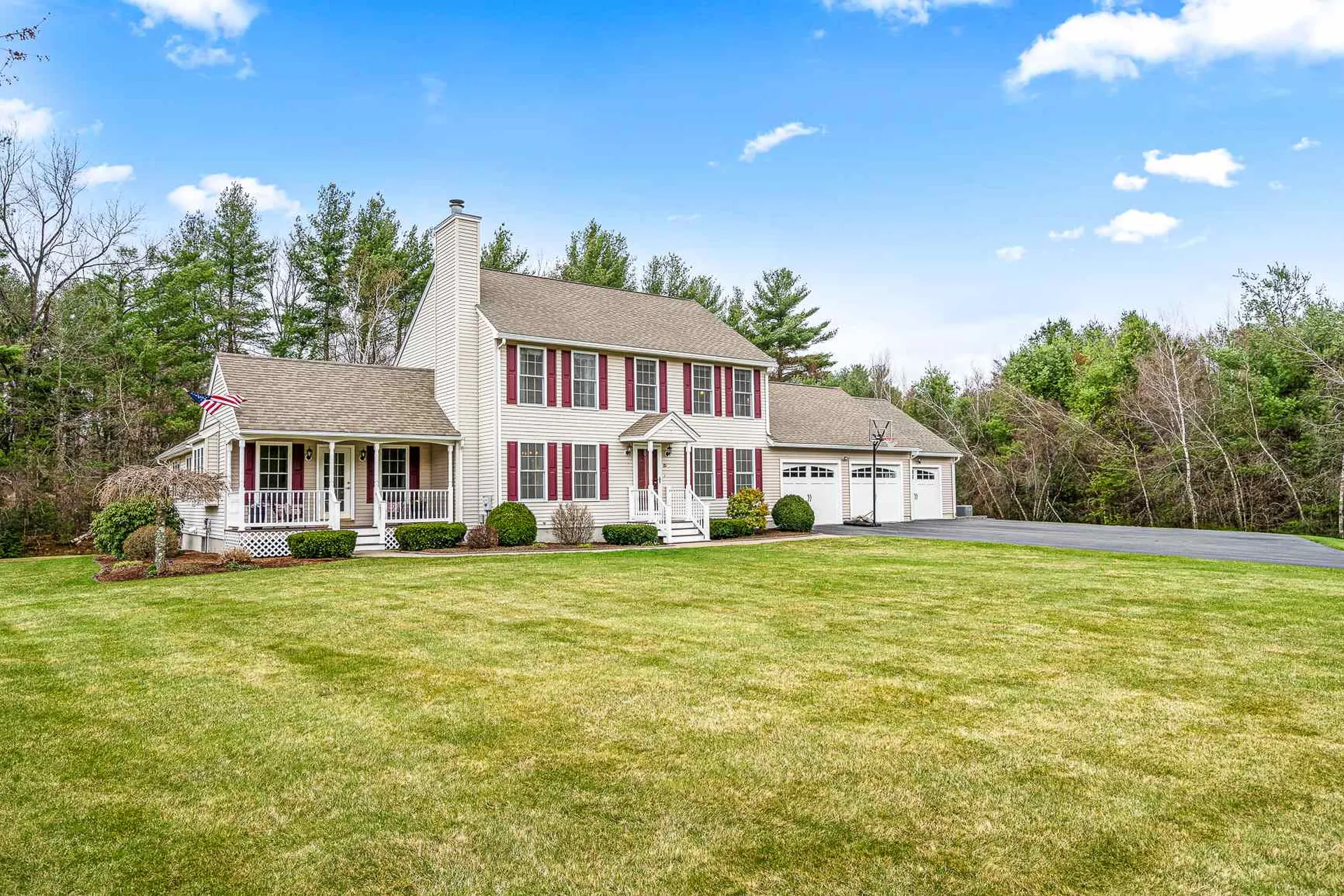 15 Faucher Road Londonderry NH 03053