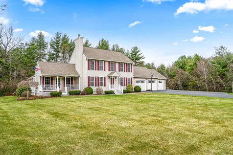 15 Faucher Road Londonderry NH 03053
