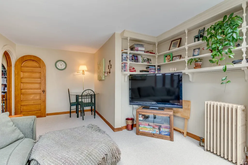 8 Pine Street Concord NH 03301